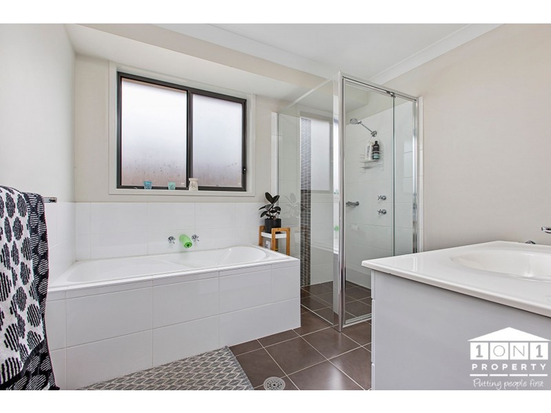 4 Bulbul Crescent, Fletcher NSW 2287