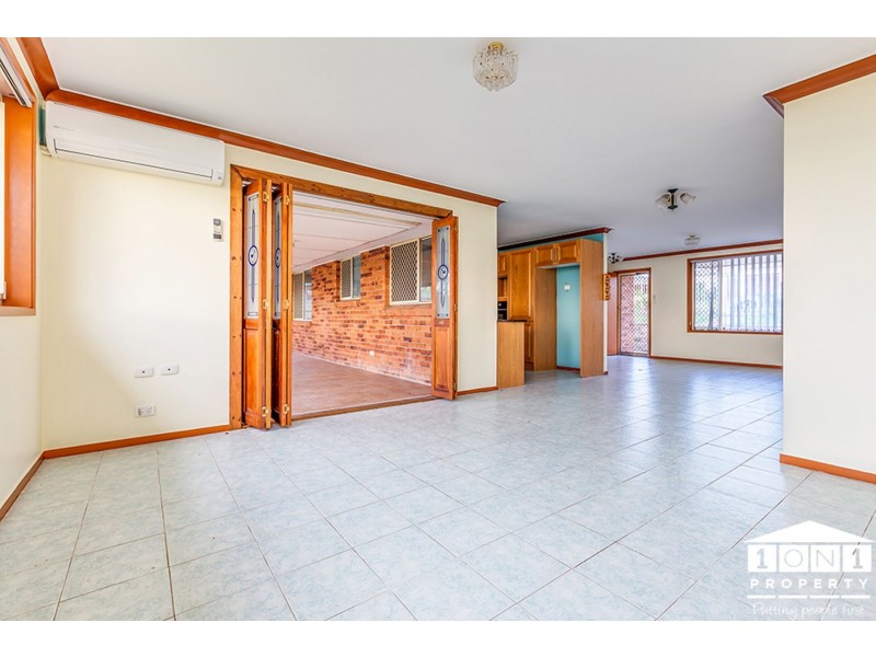 52 Michael Hill Avenue, Woodberry NSW 2322