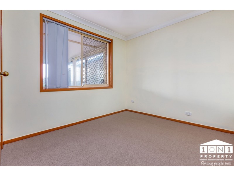 52 Michael Hill Avenue, Woodberry NSW 2322