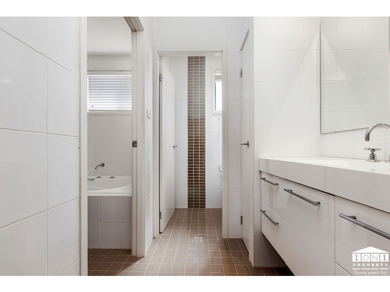 114 Sealand Road, Fishing Point NSW 2283