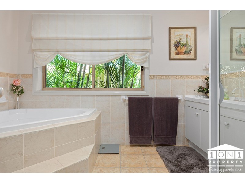 10  Halloran Way, Raymond Terrace NSW 2324
