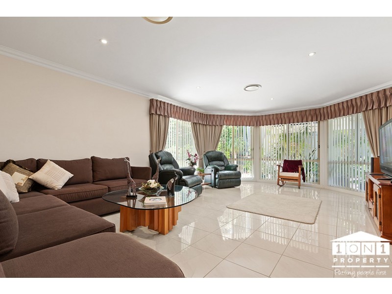 10  Halloran Way, Raymond Terrace NSW 2324