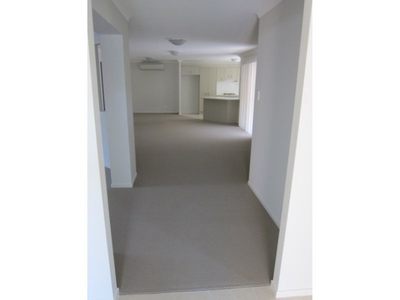14 Kelman Drive, Cliftleigh NSW 2321