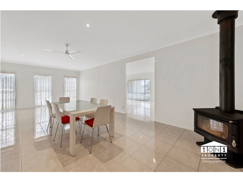 2 George Norman Close, Karuah NSW 2324