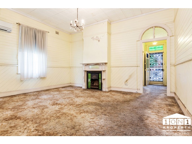 24 Roslyn Avenue, Islington NSW 2296