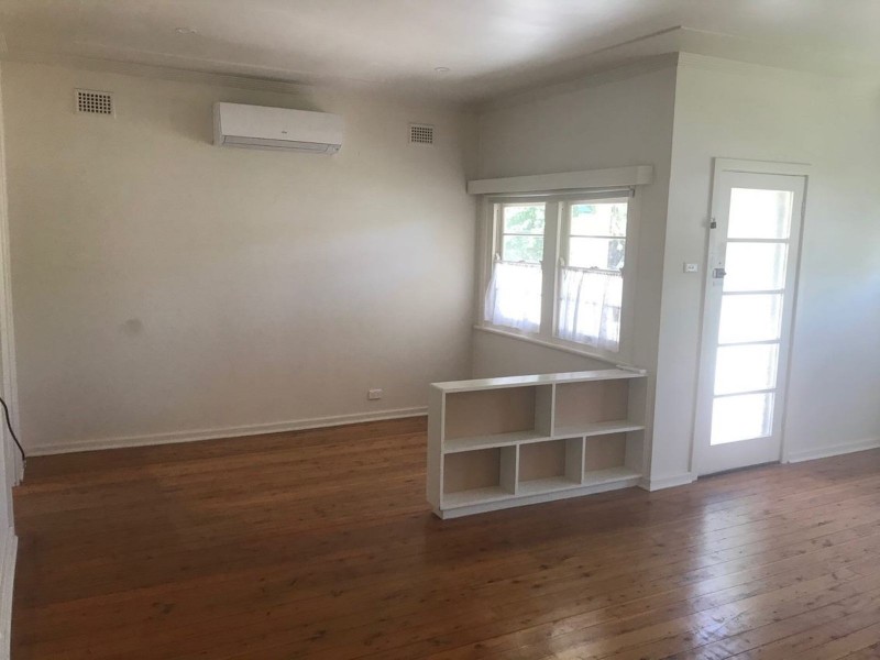 26 James Street, Warners Bay NSW 2282