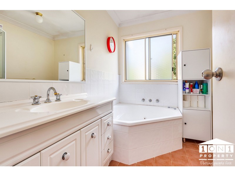 1/13 Roberts Street, Charlestown NSW 2290