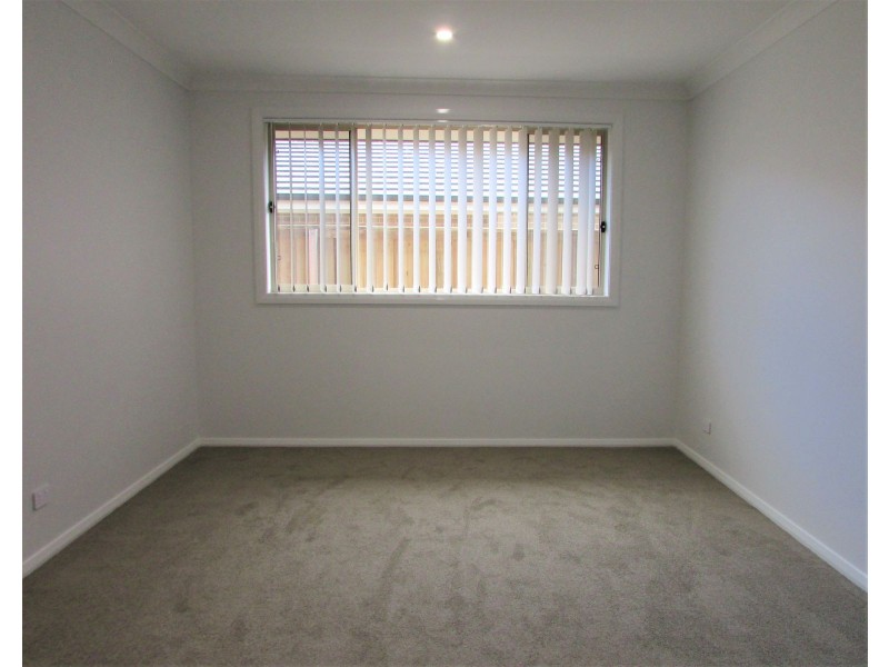 37 Rockmaster Street, Chisholm NSW 2322