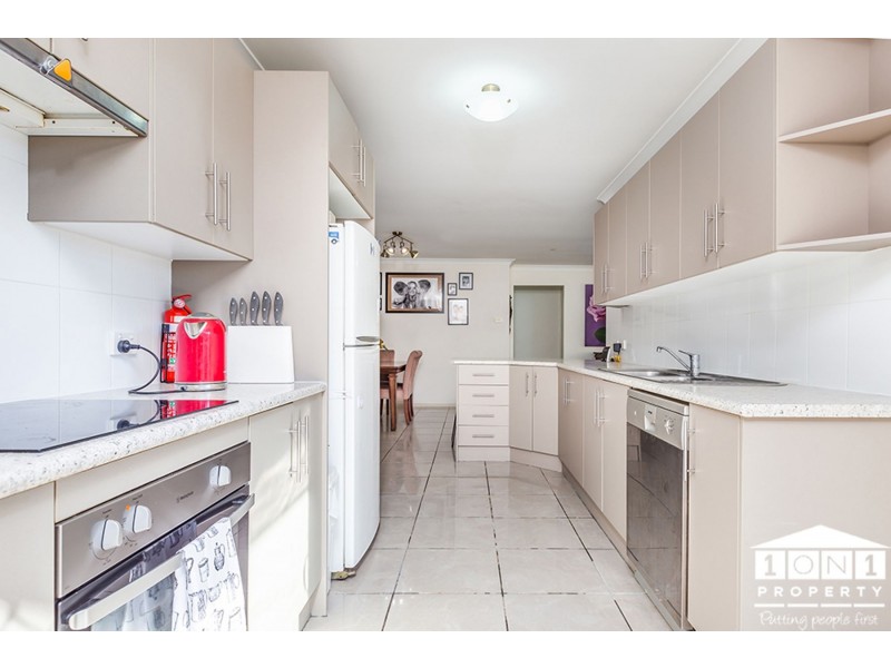 2/89 Streeton Drive, Metford NSW 2323