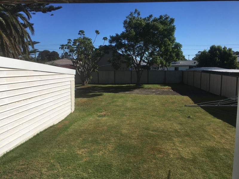 22 Buttaba Avenue, Belmont North NSW 2280