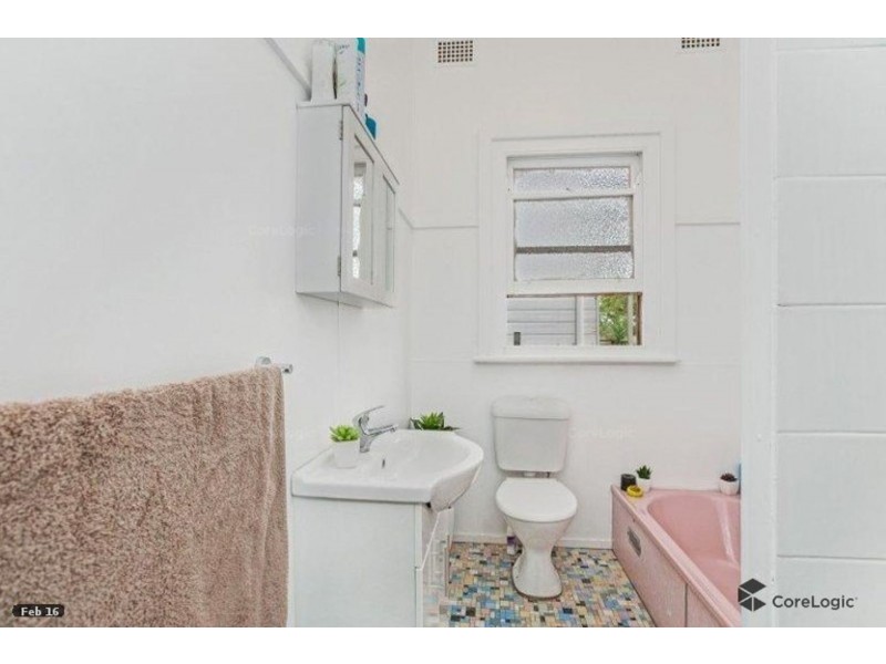 2 First Avenue, Rutherford NSW 2320