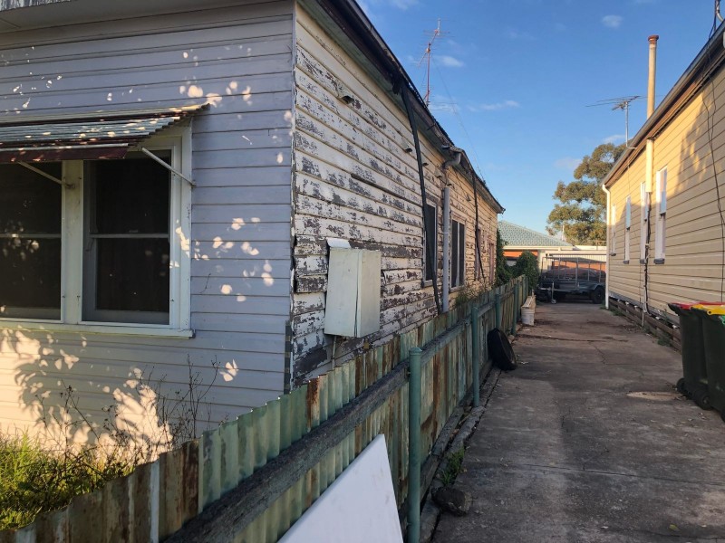 2 First Avenue, Rutherford NSW 2320