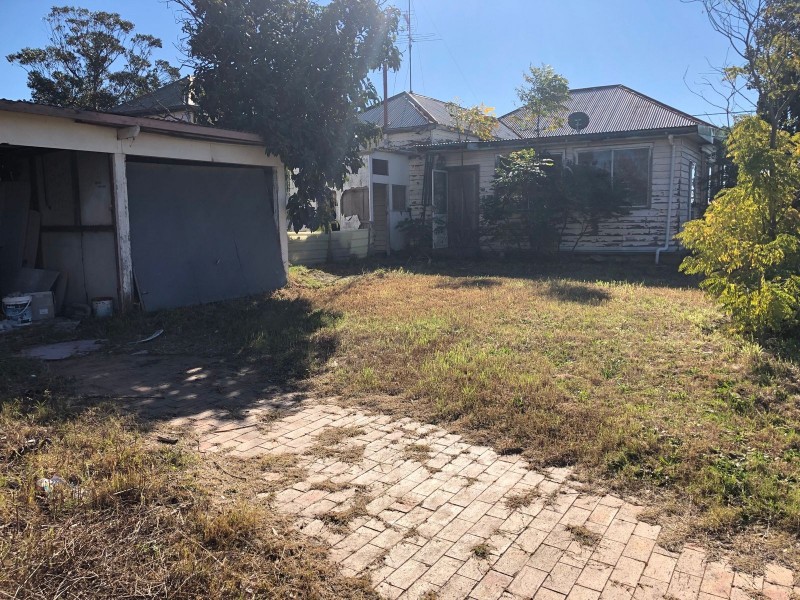 2 First Avenue, Rutherford NSW 2320