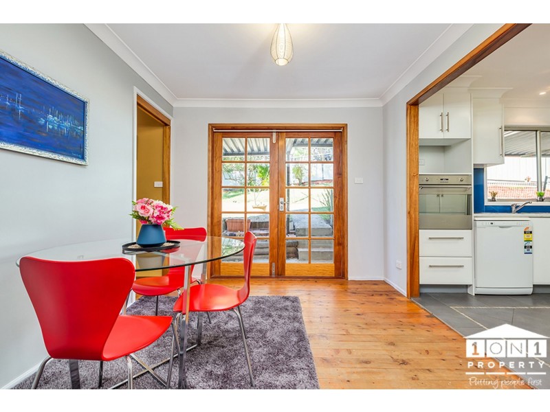 24 Delasala Drive, Macquarie Hills NSW 2285
