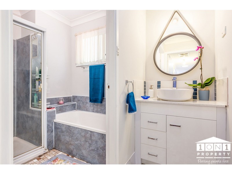 24 Delasala Drive, Macquarie Hills NSW 2285