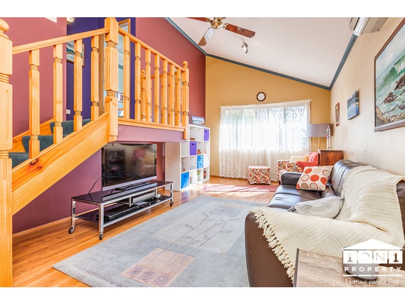 24 Delasala Drive, Macquarie Hills NSW 2285