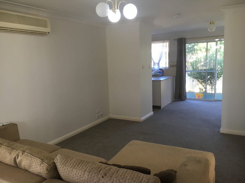 2/28 Emily Street, Marks Point NSW 2280