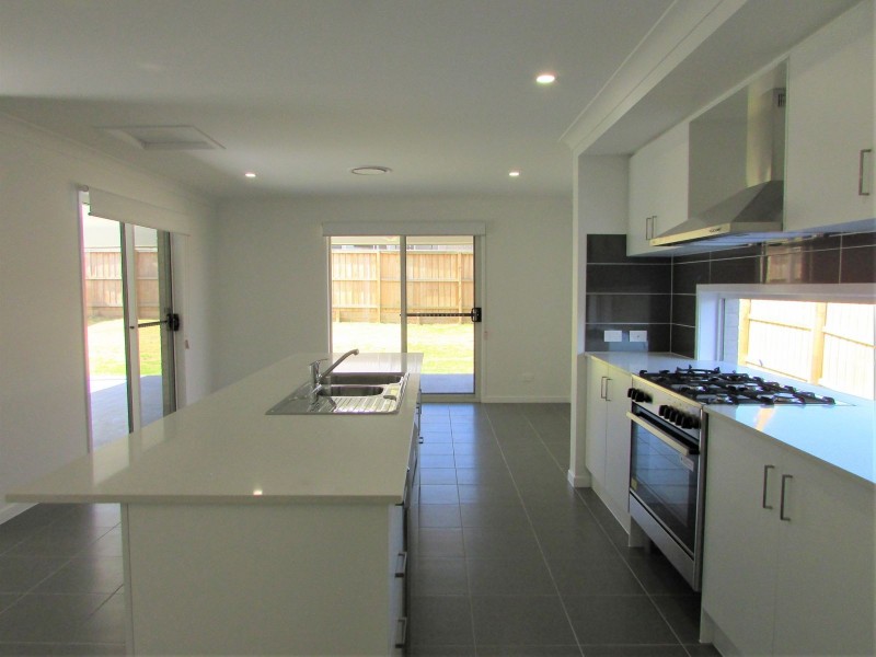 38 Mountain Street, Chisholm NSW 2322