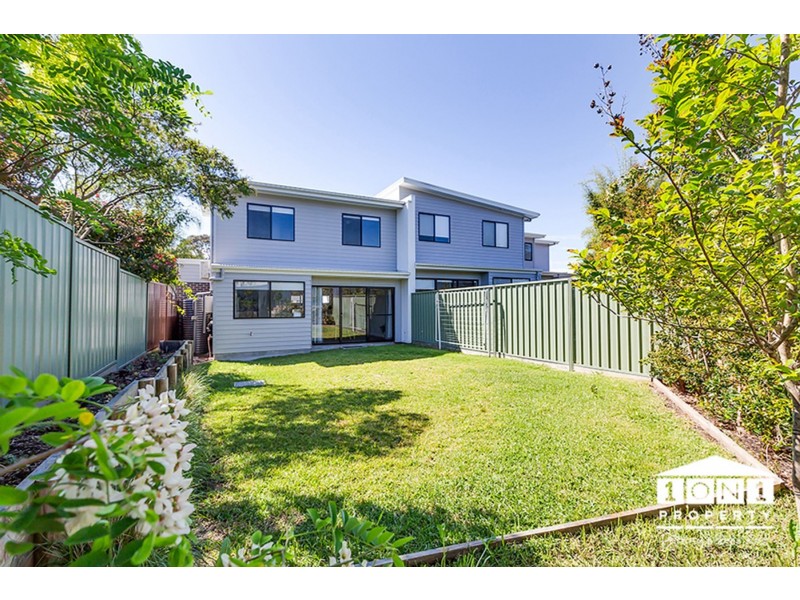 8/25 Mort Street, Shortland NSW 2307