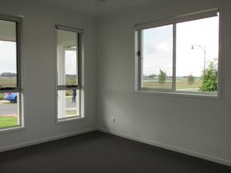 57 Barr Promenade, Thornton NSW 2322