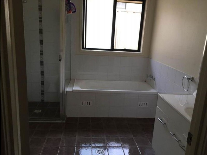 15 Cambrian Place, East Maitland NSW 2323