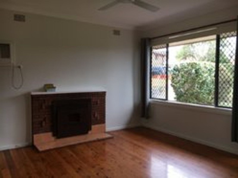 70 Grandview Road, New Lambton Heights NSW 2305