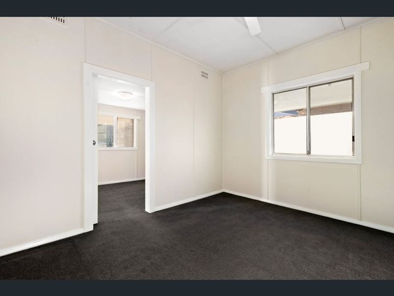 8 Seventh Street, Weston NSW 2326