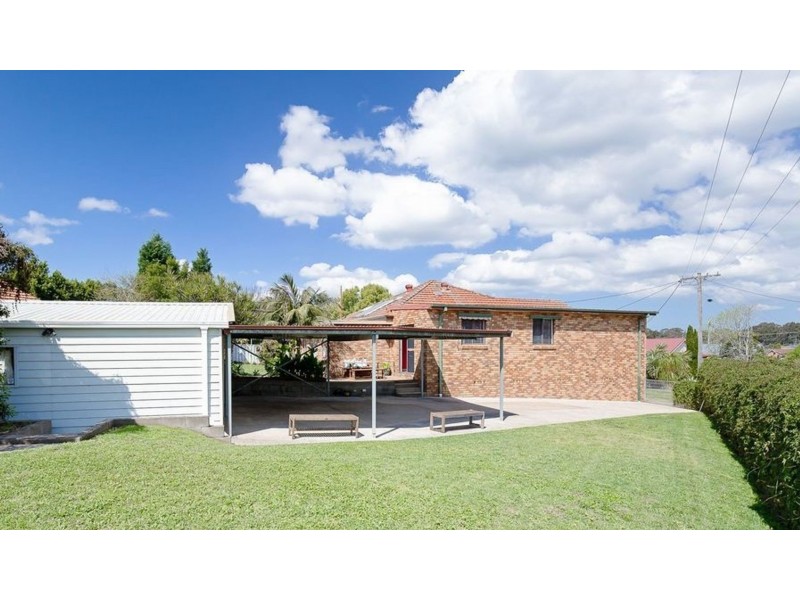 2 Booth Street, East Maitland NSW 2323