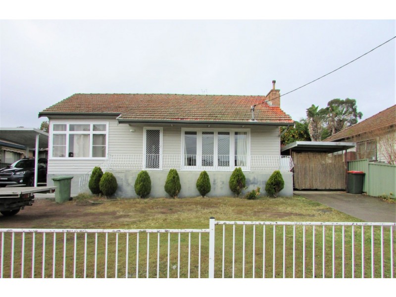 3 Wollombi Road, Cessnock NSW 2325