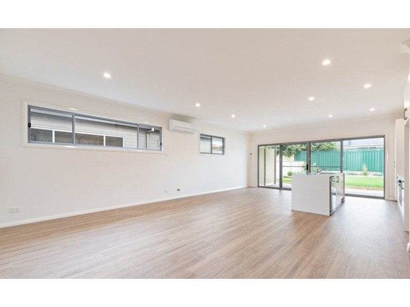 8A Teak Close, Fletcher NSW 2287