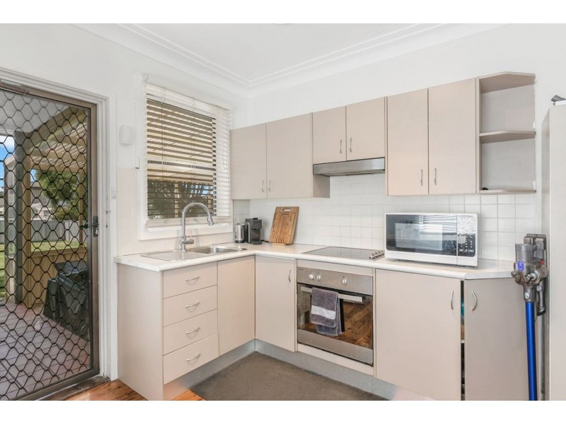 2 Velinda Street, Edgeworth NSW 2285