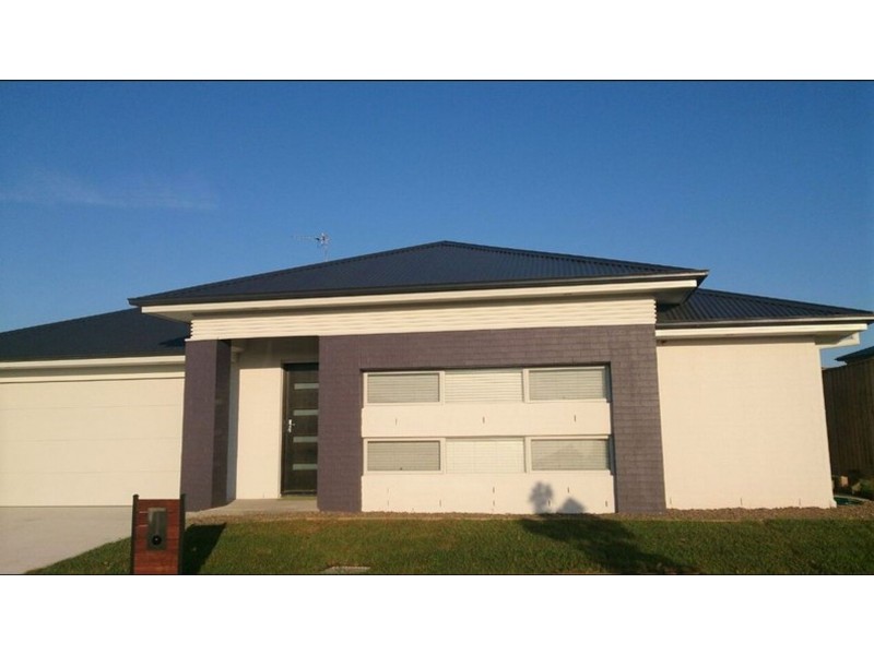 1 Sandpiper Circuit, Aberglasslyn NSW 2320