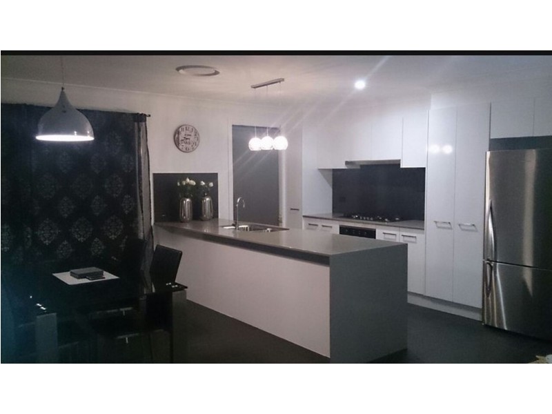 1 Sandpiper Circuit, Aberglasslyn NSW 2320