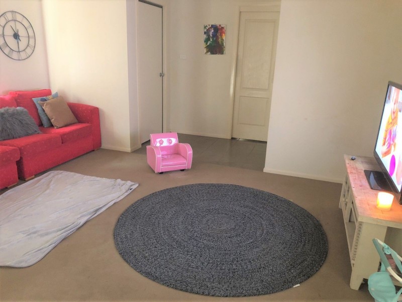 2/76 Brigantine Street, Rutherford NSW 2320