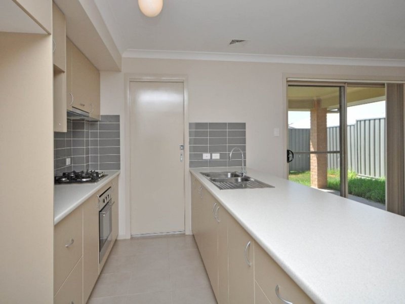 40A Niven Parade, Rutherford NSW 2320