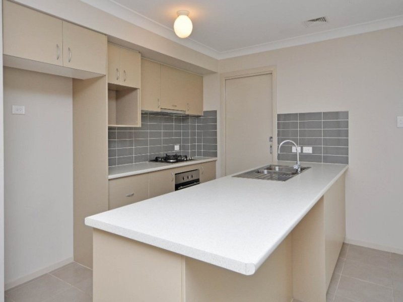 40A Niven Parade, Rutherford NSW 2320