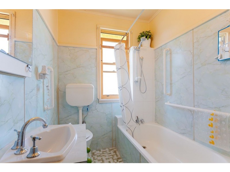 60 Cadaga Road, Gateshead NSW 2290