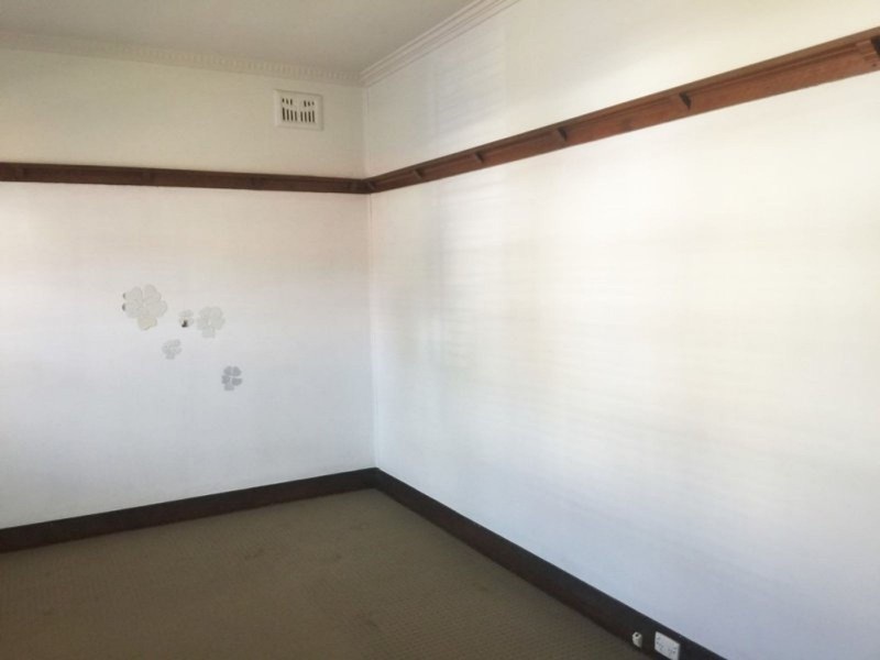 4 Moate Street, Georgetown NSW 2298