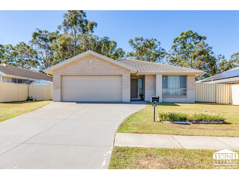 38 Ashton Drive, Heddon Greta NSW 2321
