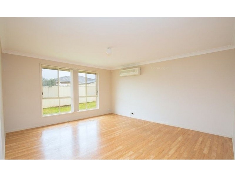 32 Carnarvon Circuit, East Maitland NSW 2323