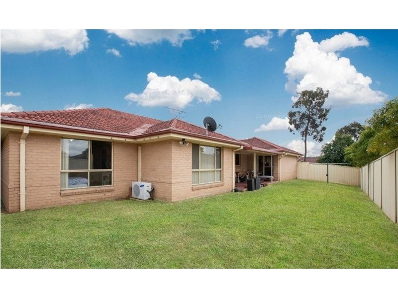 32 Carnarvon Circuit, East Maitland NSW 2323