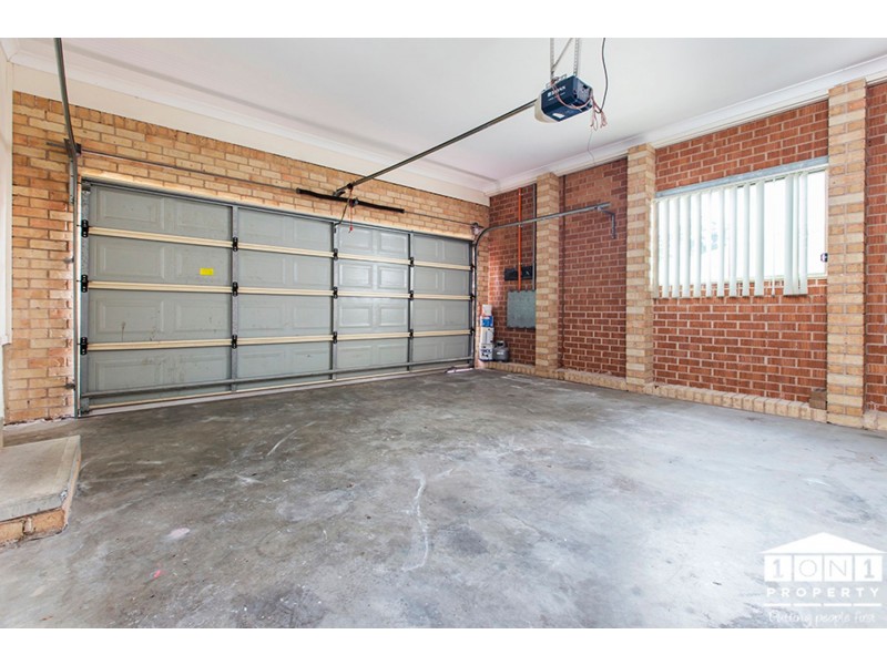 2 Gilmore Street, Cameron Park NSW 2285