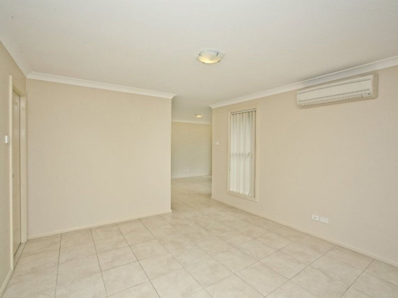 16 Niven Parade, Rutherford NSW 2320