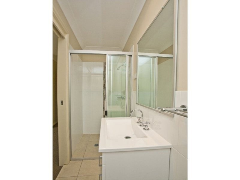 16 Niven Parade, Rutherford NSW 2320