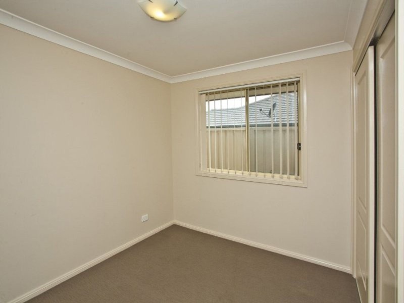 16 Niven Parade, Rutherford NSW 2320