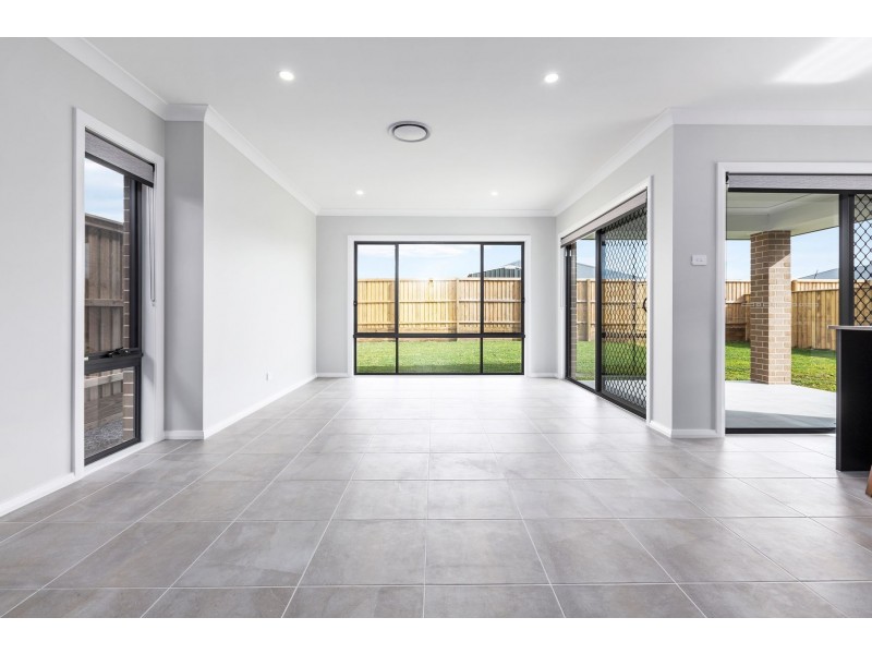 55 Maya Drive, Medowie NSW 2318