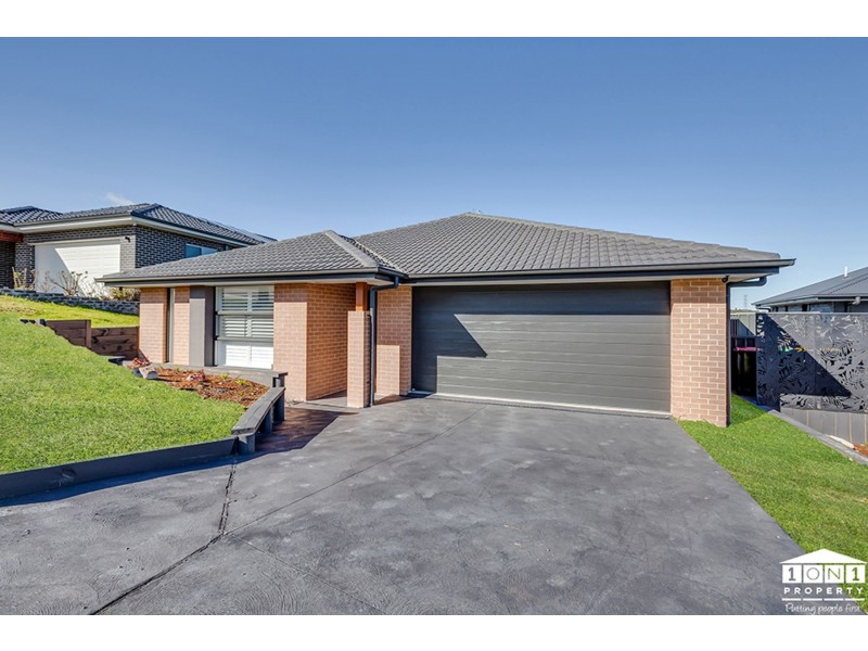 19 Armour Drive, Cameron Park NSW 2285