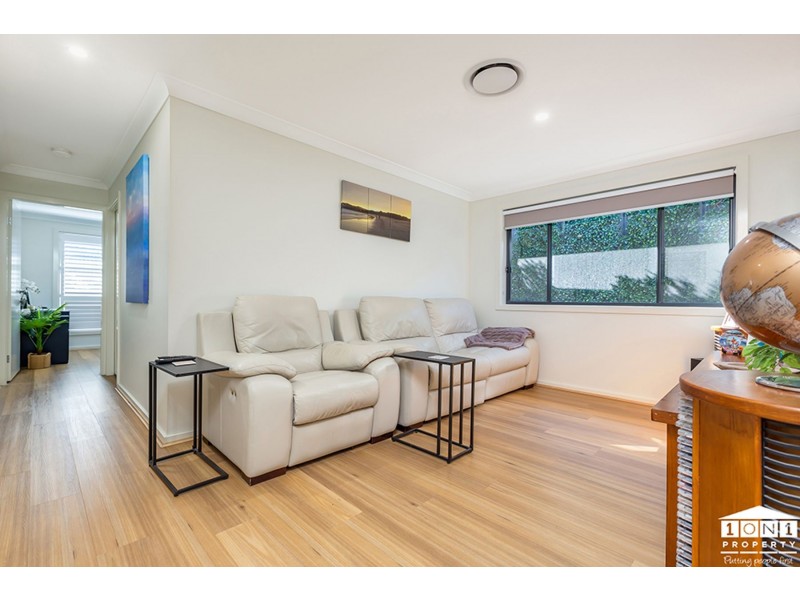 19 Armour Drive, Cameron Park NSW 2285