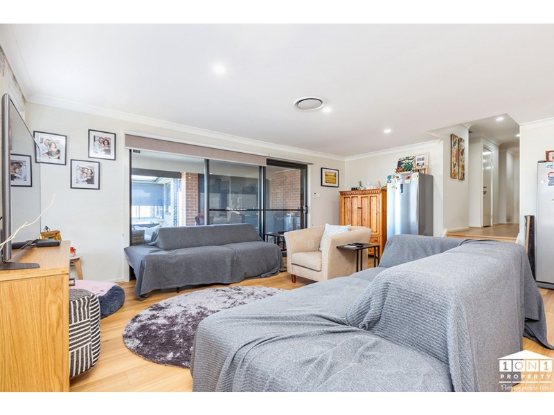 19 Armour Drive, Cameron Park NSW 2285