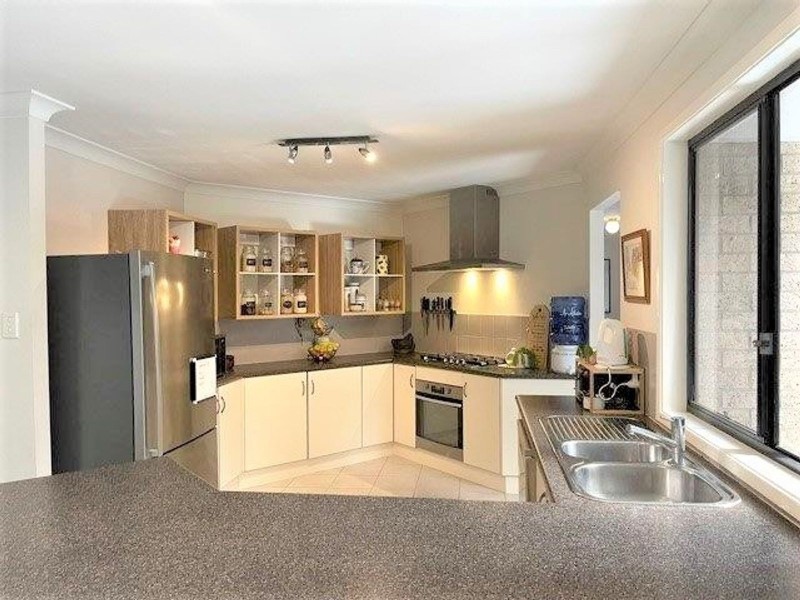 25 Worcester Drive, East Maitland NSW 2323
